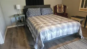 Studio with so much to offer!  Small family and pet friendly.    - Image 5