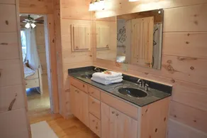 Welcome to Winghaven & Asheville! Secluded yet convenient to shops & food - Image 4