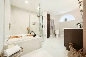 HostWise Stays - The Carnegie - Sauna, 1 Block from Butler St, Family Friendly - Image 4
