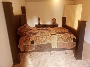 Small Town but Contemporary 2 Bdrm / <br>1 Bath / Full Kitchen / Patio / Private - Image 3