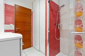 Villa 'Les Brés' con vista lago, piscina privata e Wi-Fi - Image 4