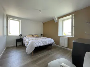 Thouars, Superb apartment on the central square - Image 5