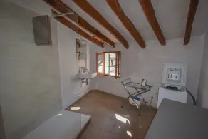 Typical townhouse very close to the center with terrace, WiFi & A/C - Image 4