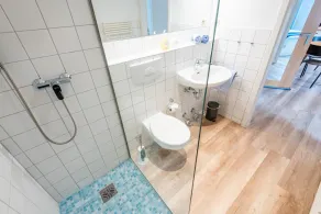 Ferienwohnung im Erdgeschoss mit Eigener Holzterrasse - Image 3