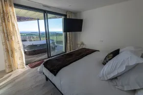 Sea view holiday villa with private spa Brittany - Image 5