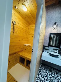 JMR Splendor - Private Sauna & Bathtub Suites - Image 3