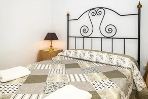 Charming Town House \"La Casa del Agua\" in Prime Location - Image 4