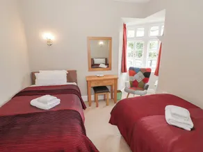 Raglan Lodge - Image 4