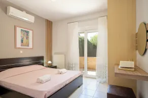 KNOSSOS ESTATE, VILLA ARIADNI, Lux villa, panoramic sea view, gardens and pool - Image 4