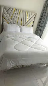 Shangri-la Apartment - Image 2