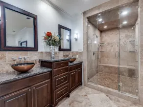 Beautiful Spacious Home with Private Pool and Hot Tub Easy Trip from Airport - Image 4