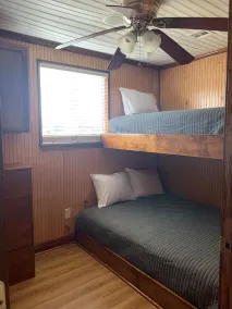 Joat 4  - House Boat in Venice Marina - Image 4