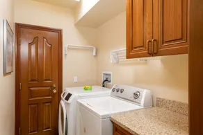 Plaza Lodge Penthouse - Image 2