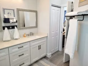 New private home w/ dedicated workspace. Pet friendly, family-friendly! - Image 4