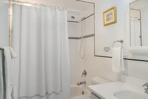 4 BR 3 Bath with beautiful bay views and private heated pool seasonal - Image 3