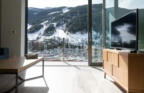 THE MIRROR & SPA by Elegant Residences - Image 2