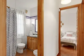 Casa vacanze 'La Casa Amarilla' con vista montagna, giardino privato e Wi-Fi - Image 3