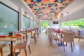 Paradise Bay Hotel Boutique - Image 4