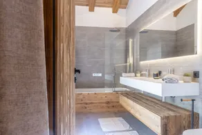 Chalet with jacuzzi, sauna, massage - Image 5