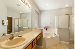 Tiger Lilly House 6 Bedroom - Image 4