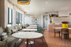 Home Suite Hotels Sea Point - Image 4