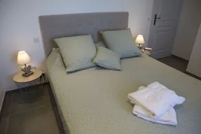 Beautiful country house with panoramic view heated swimming pool indoor outdoor wifi - Image 5