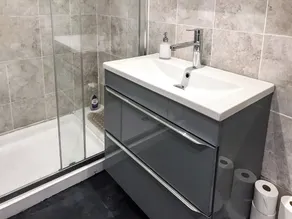 2 bedroom accommodation in Portland, near Weymouth - Image 2