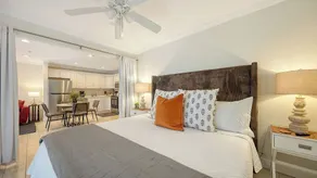 🌷Steps to Siesta Beach, Chic Studio, Pool & Patio - Image 5