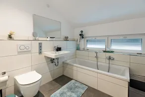 Moderno apartamento vacacional \"Schmuckstück\" con vistas a la montaña - Image 3