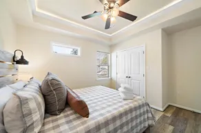 Livingston Landing: Pool, Games & Lake Views - Image 4