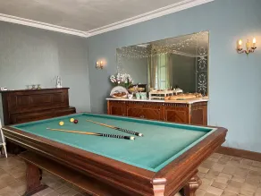 Beautiful manor house set in its own woodland. - Image 2