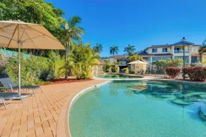 Sapphire Beach Front Villa with Ocean Views - Image 4