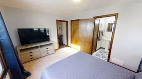 Efficient Unit - 15 minutes to Indianapolis Airport - Image 3