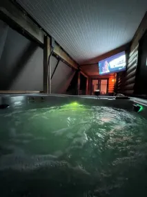 6000 sq ft Whitefish Lake Chain home with year around hot tub & gym! - Image 3
