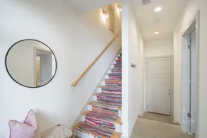 3BR East Nashville Townhome - 2 Decks - 5 Min to Titans Stadium - Image 2