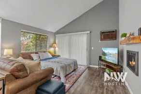 Twin Lakes Village Home Golf Retreat Community Pool Corner Lot and Single Level Living - Image 5