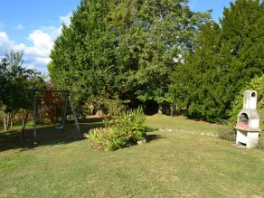 Charming stone cottage in Bellon with garden, fireplace and internet - Image 3