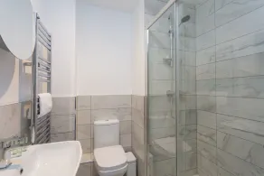 Aura Retreat- 1 Bedroom Apartment - Image 3