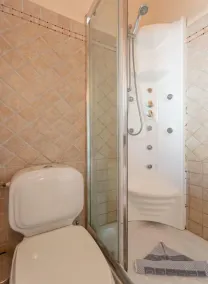 Fay Apartment - Image 4