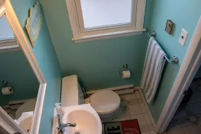 \"Charming Bayfront Cottage Sleeps 6, Pet-Friendly, Breathtaking Views!\" - Image 5