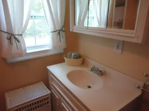 Romantisk Cottage Getaway med gratis brug af kajakker og båd. Tilgængelig 3 sæsoner. - Image 2