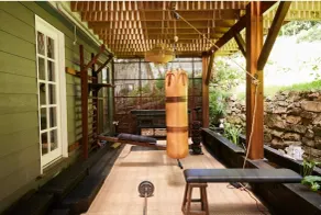Unwind, Recharge, Rejuvenate - 4 bedrooms & sleeps up to 9 - Image 4
