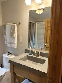 Cozy cabin near all the attractions in the Heart of the Hills! Pet friendly! - Image 3