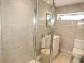 2 Bedroom Holiday Cottage - Image 2