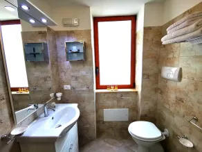 Curated Mini apartment ideal for couples and families,close to both sea and downtown - Image 2