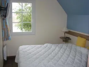 Maison avec jardin sur étang - Image 3