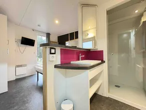 Casa móvel moderna no lago com sauna barril (WA104) - Image 2