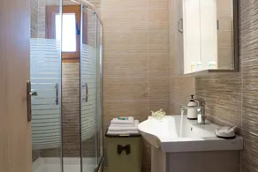 Luxury 6 bedroom villa with stunning views of the Ionian sea in Mikros Gialos - Image 3