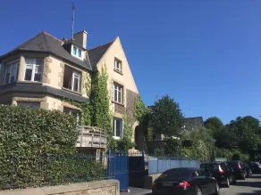 Magnifique Maison Tout Équipée à 50 Métrés Plage et Près du Centre - Image 4
