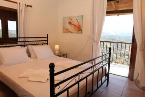 Aori Hillside Villa - Image 5